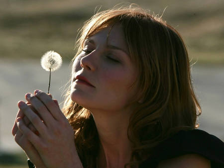 Kirsten Dunst - dunst, dandelion, kirsten, taraxacum, kirsten dunst