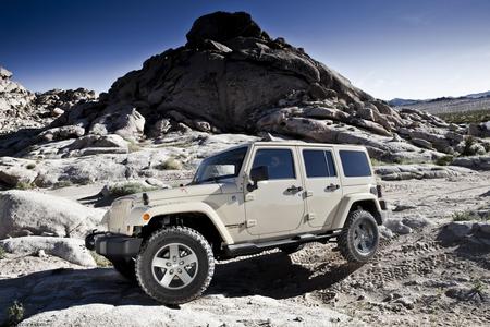 Mojave - jeep, white, 4x4, mojave