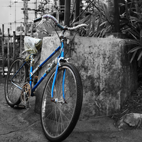 old rusty blue bike