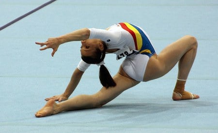 Gratie si Frumusete - artistic, sports, romanian, grace, gratie, gymnastics