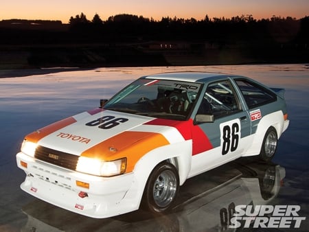 1984-Toyota-Corolla - white, racer, toyata, rollcage