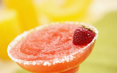 Strawberry margarita - nice, ice, drink, strawberry, glass, bar, cocktail, ruby, fruit, margarita, yellow, pink, beautiful, green