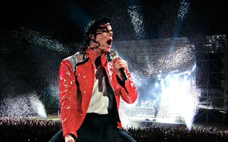 Michael_Jackson_Concert - music, mj, people, king, jacket, concert, man, pop