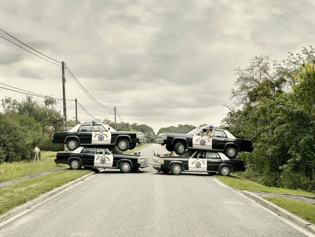 Nobody is coming - fun, police cars, humor, wallpapers, coming, nobody, is