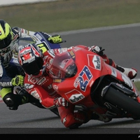 STONER/ROSSI BATTLE