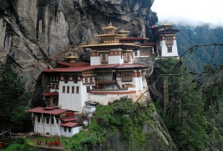 tigers-nest-taktsang-monastery-bhutan - nature, bhutan, mountain, rock, house, wonderful, temple