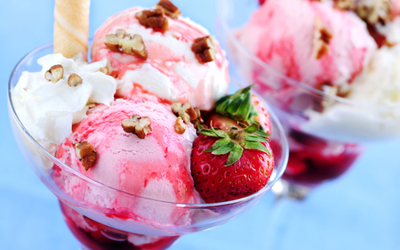 So delicious - nuts, strawberry, tasty, ice-cream, macro, fruits, dessert