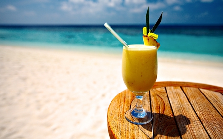 SUMMER QUENCH - drink, water, beach, sea, ocean, sand, glass, cocktail