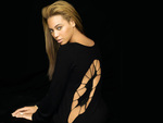 beyonce-knowles-in-black-dress