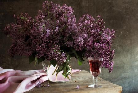 Still Life - pretty, romantic, lilac, romance, spring, flowers, nice, vase, beautiful, photography, beauty, colors, lilacs, lovely, still life, petals, nature, glass