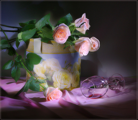 still life - pretty, elegantly, roses, romantic, photo, gentle, flowers, wallpapers, box, nice, art, red wine, decoration, beautiful, photography, lovely, cool, still life, flower, bouquet, drink, harmony, rose, gift, glass