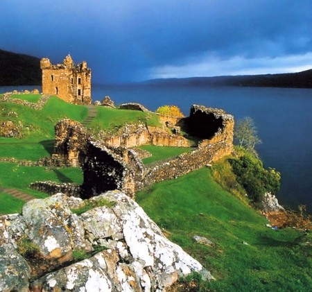 Urquhart castle - stones, high ground, scotland, sea