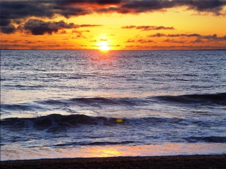 Ocean Sunset - ocean, clouds, sun, water, sunset