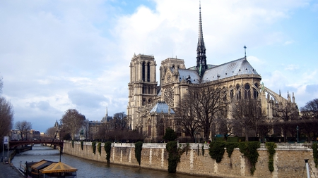 Notre Dame de Paris - sky, building, paris, nature, waterway, france, beautiful, clouds, architecture, seine, rivers, cathedral, monuments, notre dame