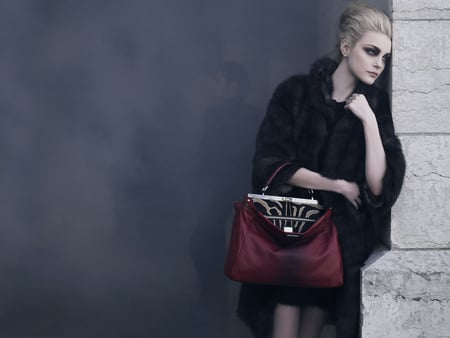 Fendi - beauty, luxury, top model, vogue, fashion, designer, fendi