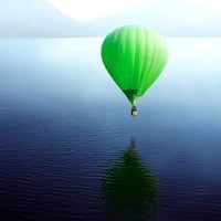 GREEN BALLOON