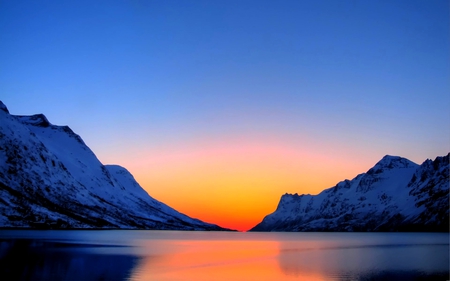 ARTIC SUNSET - lake, sunset, mountain, artic