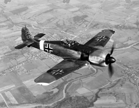 Focke-Wulf FW 190 - world war two, fighter, black and white, german