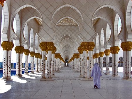 India Walkway - india, building, daylight, day, whitestone, person, walkway, smooth, architecture