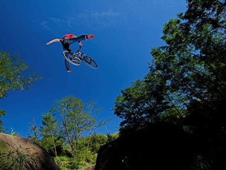 Dirt Jumping_4 - dirt jump, dirt, jump, forest, mtb, woods