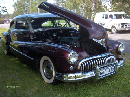 old lovely car - chrom, horn, wheels, car