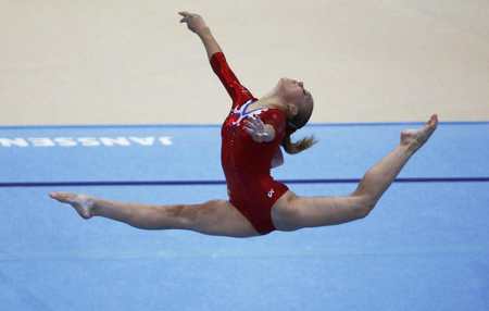 Gratia Gimnastei - woman, beauty, red, grace, gymnastics