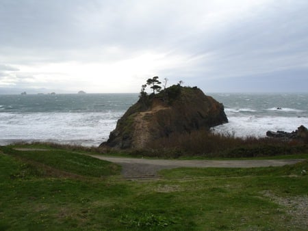 Panorama - clouds, oceans, water, image, rock, grass, nature, green, places, panorama, background, solitude, sky