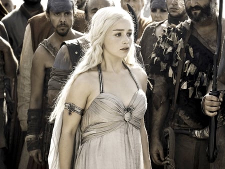 Daenerys Targaryen - game of thrones, people, british, emilia clarke, beautiful, tv series, dress, entertainment, daenerys targaryen, celebrity, actresses