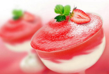 Strawbwerry mousse - strawberry, delicious, mousse, red, dessert, tasty, candy