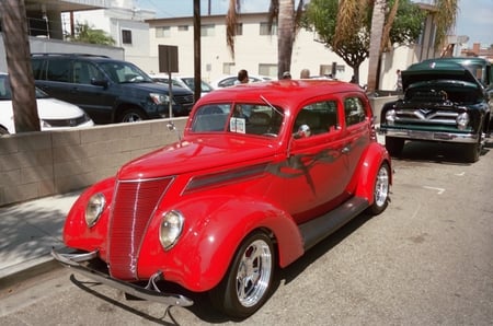 OLD STREET ROD - hotrods, hotrod, cars, classy, autos, outside, street, hot rod, car, red, classic, showmshows, auto, custom