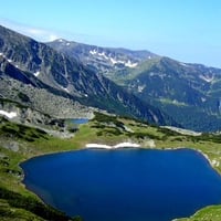 Mountain lake