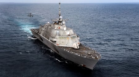 USS Freedom - ocean, navy, fighter, water, technology, destroyer, war ship, war, blue, weapon, us, stealth, missile