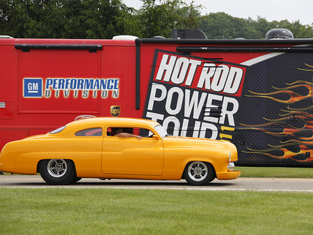 Hot Rod - yellow, custom, pro street, chop top