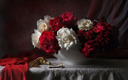 still life - nice, beauty, elegance, roses, photography, bouquet, still life, rose, white, cool, pretty, harmony, key, lovely, vase, red, beautiful, flowers, photo, flower