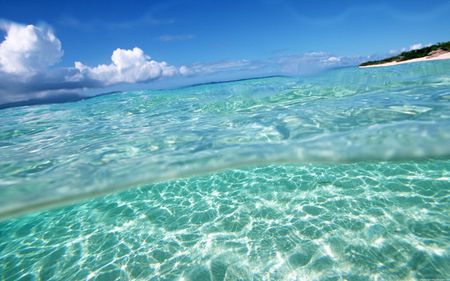 Blue&Green - sky, day, wallpaper, wave, oceans, clouds, blue, green, sunny, sea, new