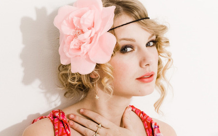 Taylor Swift - actresses, people, music, singer, taylor swift, songwriter, entertainment, beautiful, pink flower, celebrity, flower