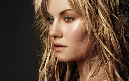 Elisha Cuthbert - girls, women, cute, elisha cuthbert, beautiful, cuthbert, actress, blonde, hot, adorable, girl, elisha, goddess, blond, gorgeous, woman, face, pretty, 24, beauty, sweet, twenty four, people, sexy, stunning, female, angel