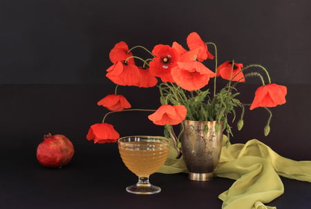 poppies - juice, pomergranate, veil, glass, red, still life, poppies, vase