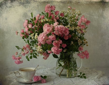 still life - pretty, elegantly, pink, photo, flowers, nice, delicate, water, beautiful, coffee, photography, beauty, lace, kettle, lovely, cool, still life, flower, bouquet, drink, harmony, cup