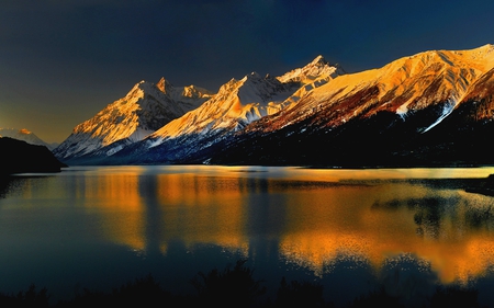 EVENING GLOW - lake, sunset, mountain, golden