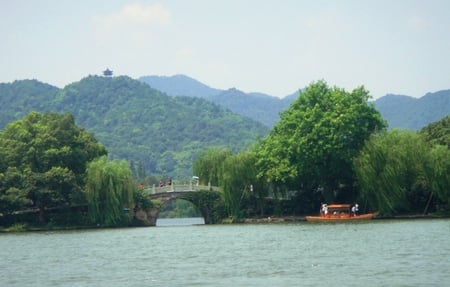 Xihu's scenery - xihu, lake, willow, mountain, bridge