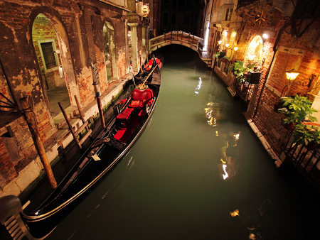 Italy's Charm - love, lake, italy, water, romantic, architecture, bridge, boat, lights