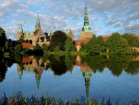 Frederiksborg's Reflection - trees, hillerod, denmark, frederiksborg, palace, lake, reflection, castle