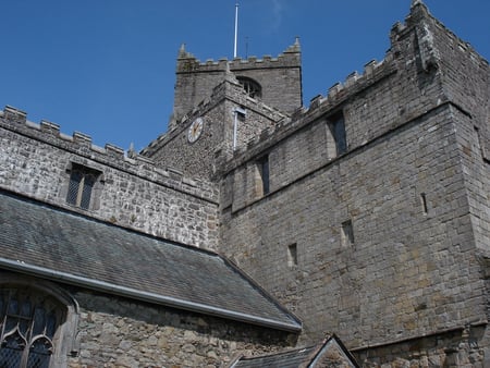 Cartmel Priory Cumbria - cartmel, cumbria, church, priory