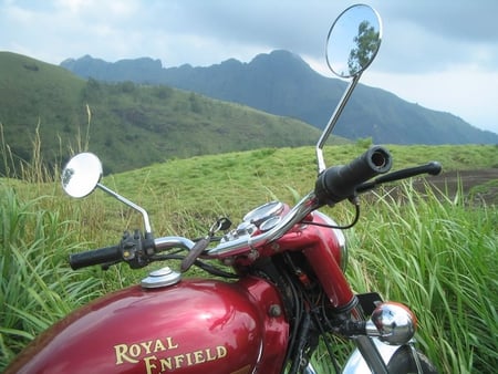 Royal Enfield - trivandrum, kerala, kallambalam, joshi sdanandan