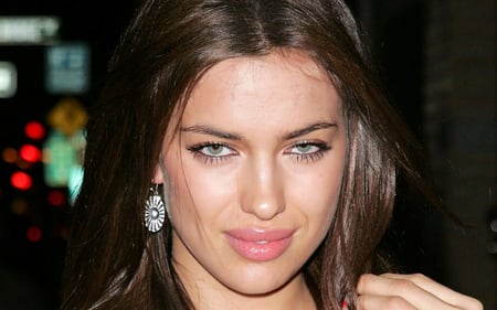 Irina Shayk - woman, irina shaykhlislamova, hottie, lips, hot, hair, alluring, elegant, model, face, gorgeous, amazing, brunette, cute, sexy, sensual, russian, sports illustrated, stunning, green eyes, photoshop, beautiful, irina shayk, irina sheik, sweet