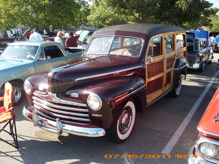 WOODY - cars, autos, hot, woody, outside, car, classic, show, auto, ford, custom