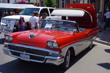 Car Show 2011 Lindsay - hot, classics, classics on kent, cars, rods, rod, neat, cool, hot rods, car, car show, hot rod, 2011, classic, lindsay, kawartha lakes