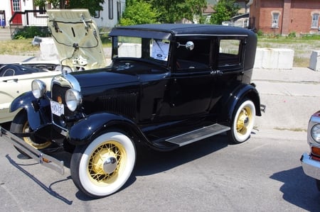 Car Show 2011 Lindsay - hot, classics, classics on kent, cars, rods, rod, neat, cool, hot rods, car, car show, hot rod, 2011, classic, lindsay, kawartha lakes