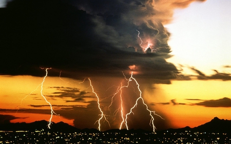 Lightening Storm - storm, clouds, lightening, sunset, dusk, sun, sky